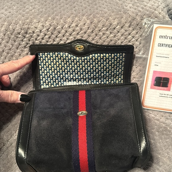 Gucci Suede Clutch, Sherry Line & draw string dust bag, Converted to Crossbody - Picture 4 of 9